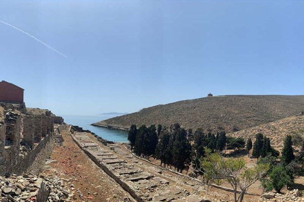 Πανοραμική καταυλισμού, φυλακών, φυλακίων, αλσυλλίου και ρεματιάς