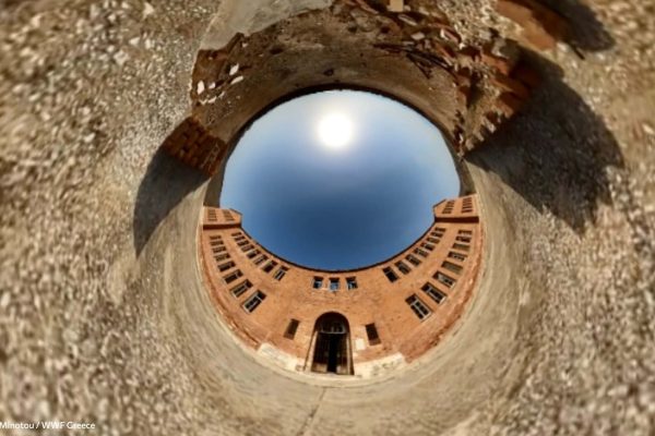 Εισχωρώντας στη διάσταση Φυλακές- Γυάρος, η κύρια πύλη