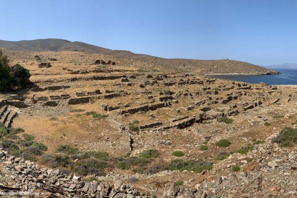 Η αμφιθεατρική διάταξη του καταυλισμού και του χώρου συγκέντρωσης