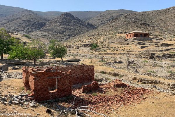 Το σπίτι του Διοικητή και ερείπια του πρώτου οικισμού της Γυάρου