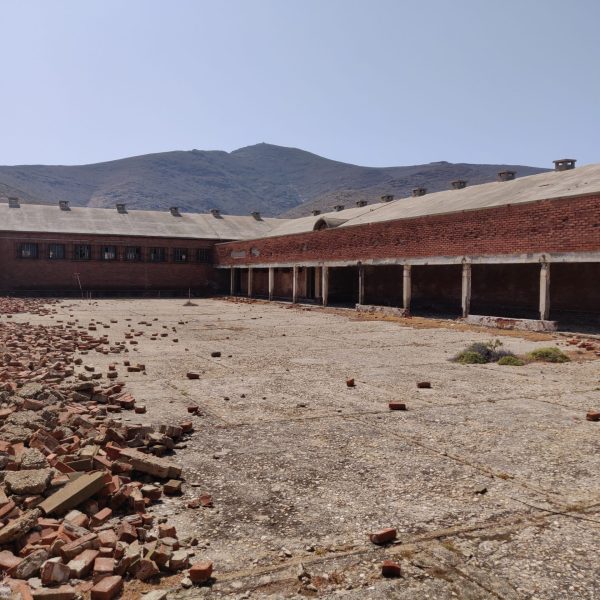 Μια από της εσωτερικές αυλές των φυλακών