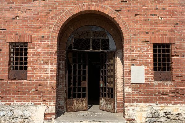 Βιβλιοθήκη Φυλακή Έσω-35