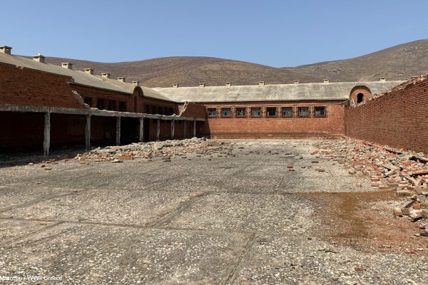 Βιβλιοθήκη Φυλακή Εσωτερικό προαύλιο2