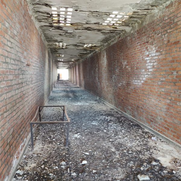 Τμήμα του κεντρικού διαδρόμου των φυλακών (Πηγή: ΟΙΚΟΜ ΕΠΕ)